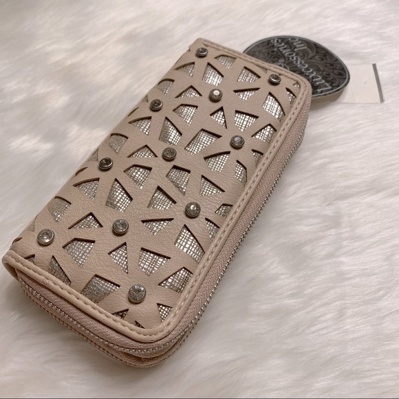 Buckle Handbags - Luxcessories Inc Wallet